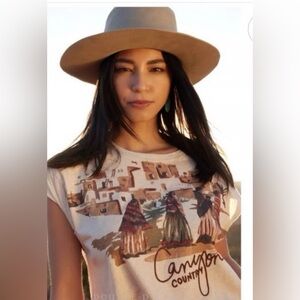 DOUBLE D RANCH Tee Canyon Country T Shirt  Embroidered  Top M NWT